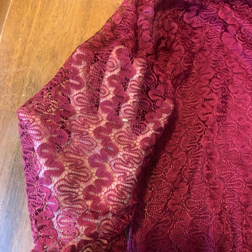 Indigo Soul Top 2XL Burgundy Shark bite Tunic Lined Lace Overlay 3/4 Lace Sleeve - Picture 5 of 9